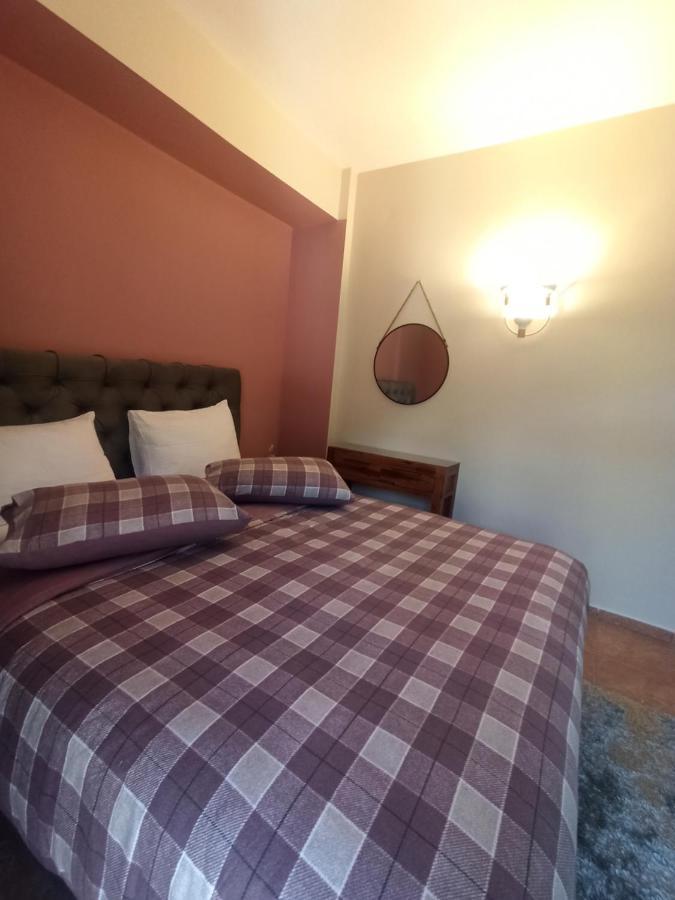 Villa Elatos Boutique Mountainhouse Karpenísion Esterno foto